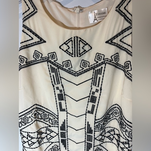 Touché French Sleeveless Ivory And Black Embroidery Aztec Print Mini Dress Sz XS - Picture 2 of 6
